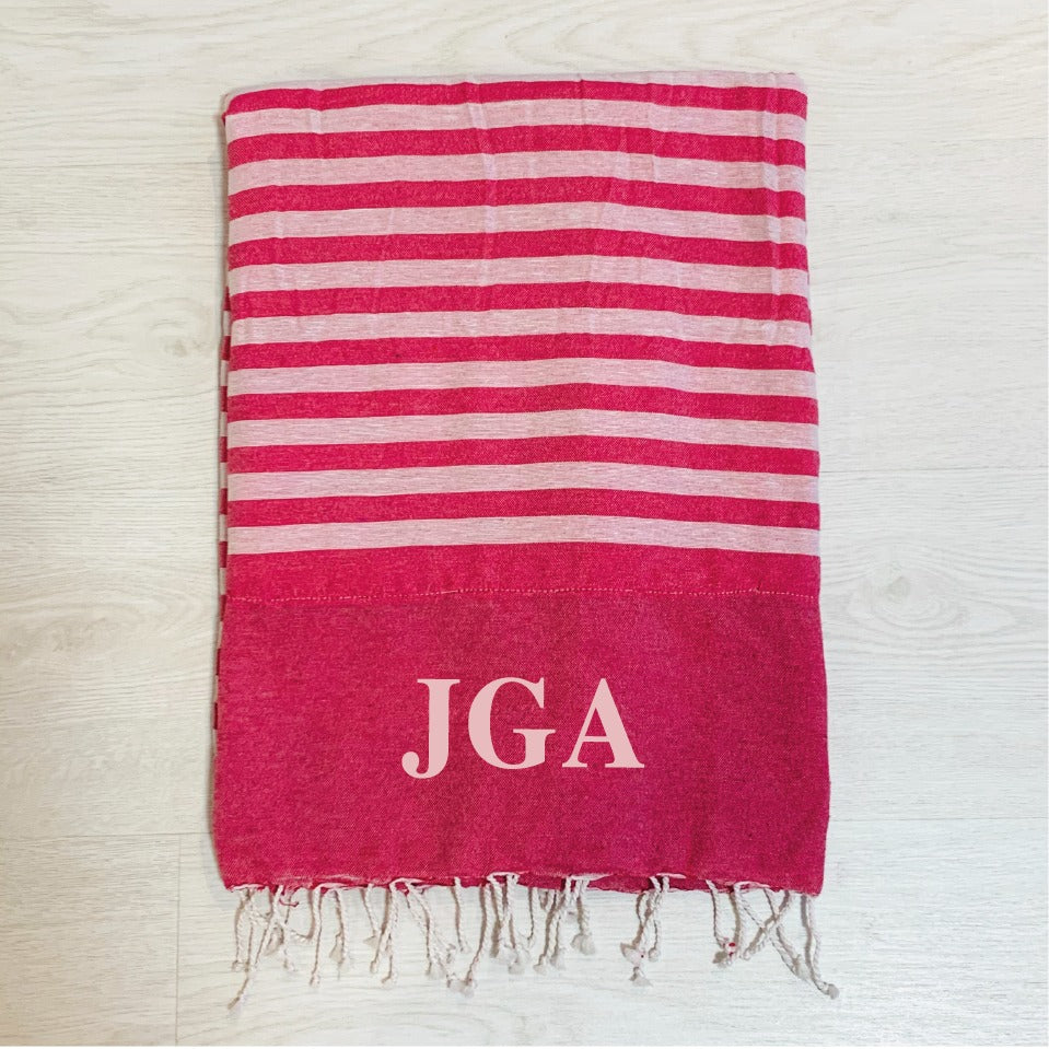 MONOGRAM BEACH TOWEL | Toalha de praia personalizada com monograma