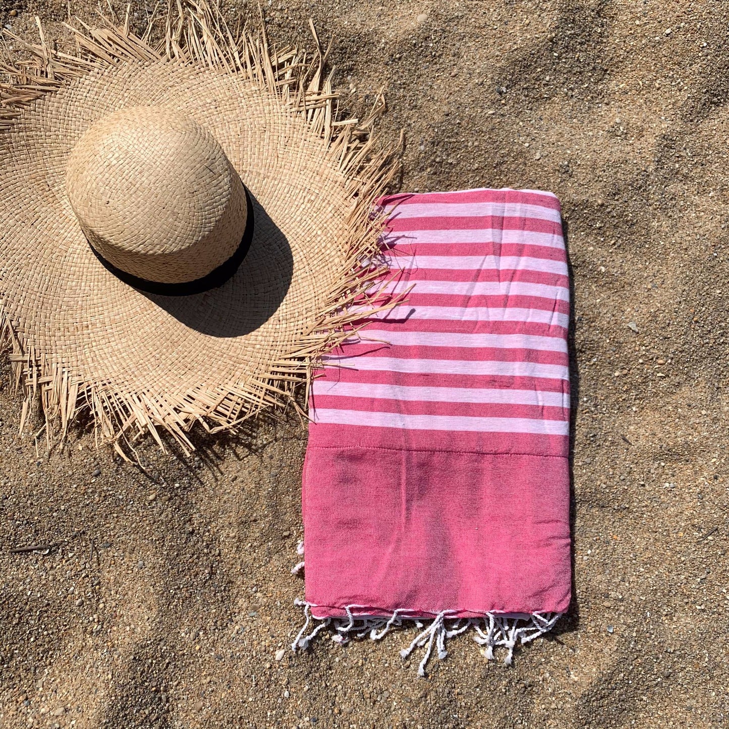 BIANCA STRAW HAT | Chapéu de palha com aba larga e franja em ráfia