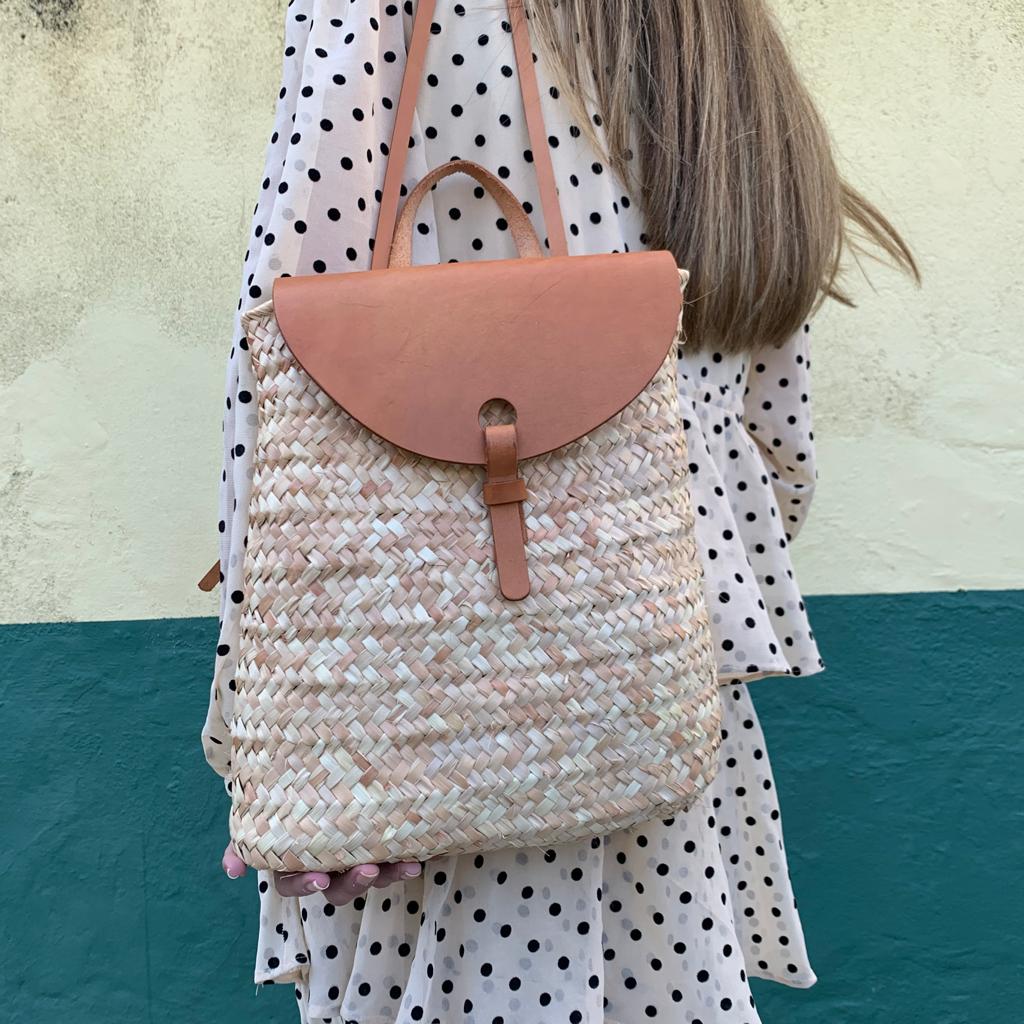 LILLY BACKPACK | Mochila em palma e pele