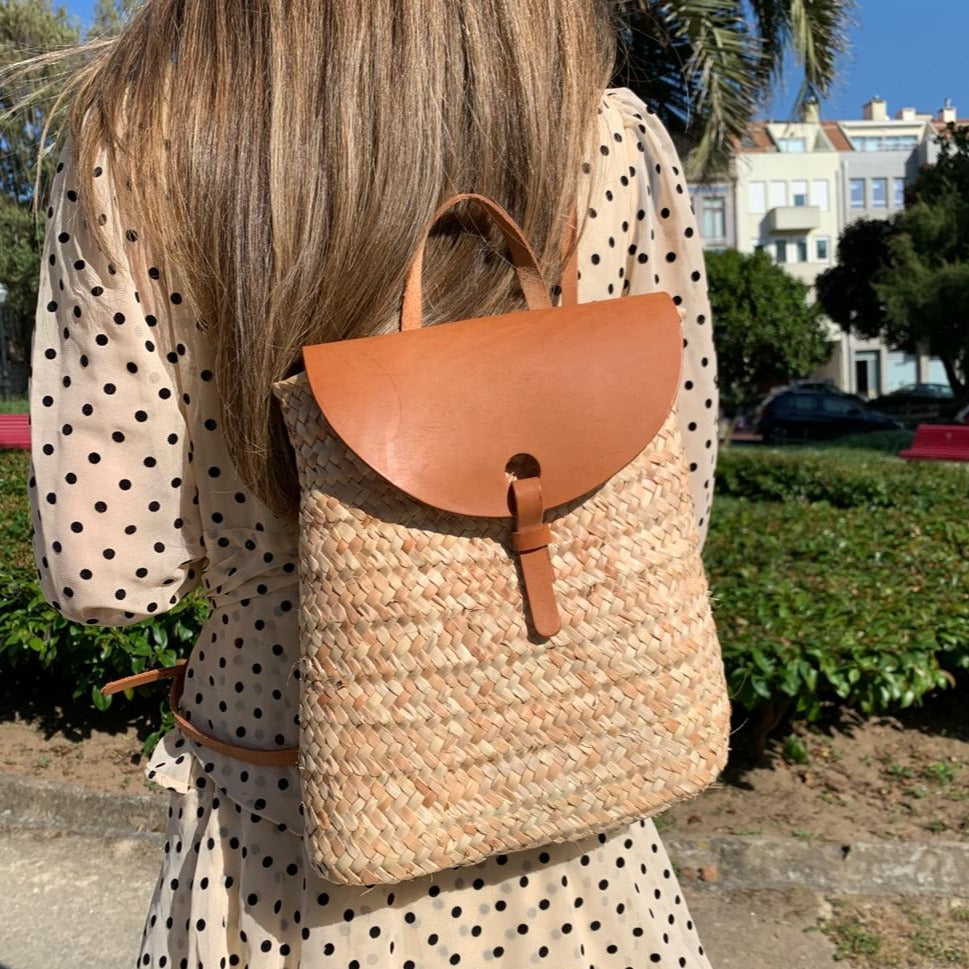 LILLY BACKPACK | Mochila em palma e pele