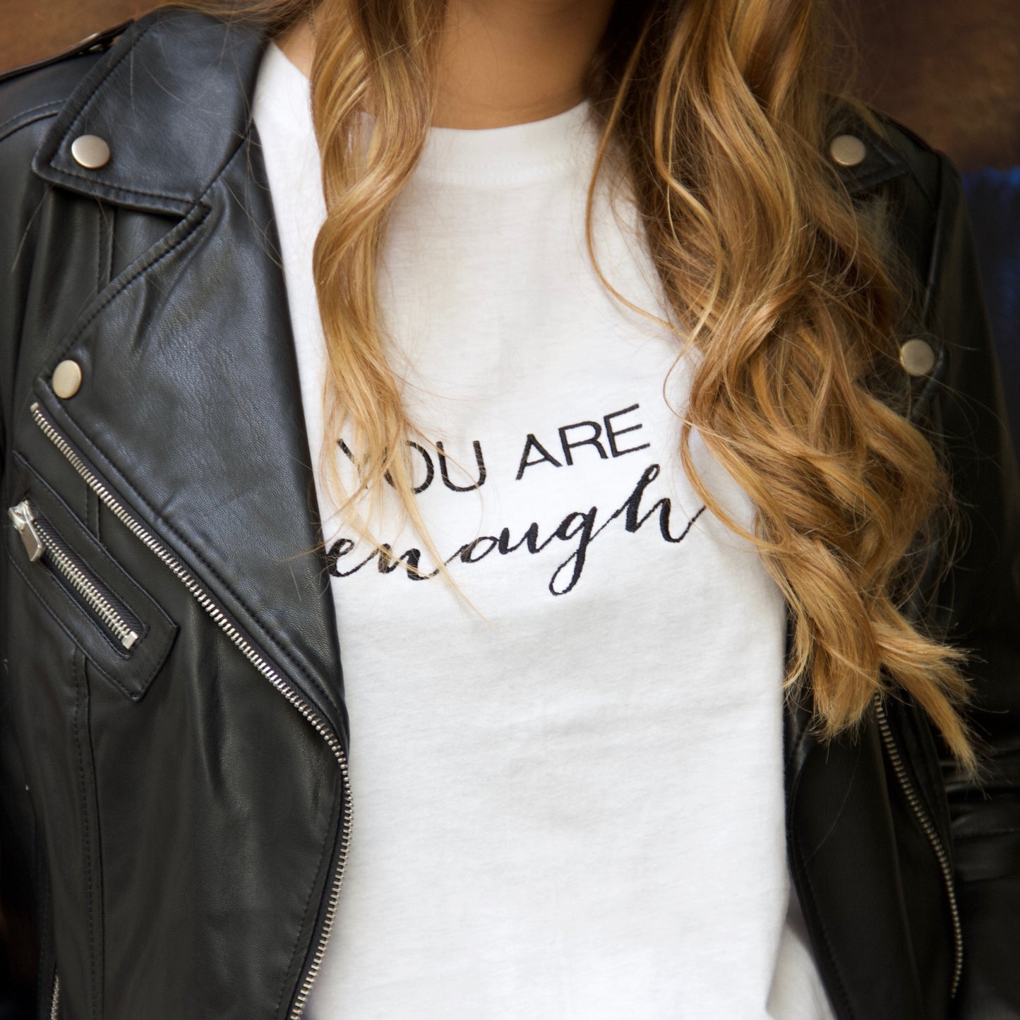 * YOU ARE ENOUGH * EMBROIDERED TEE L&G | T-shirt bordada YOU ARE ENOUGH
