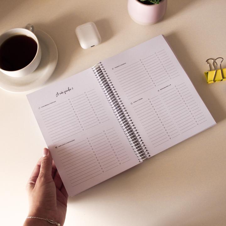 LIFE PLANNER 2023 * HANDMADE DOTS WHITE * 12 MONTH AGENDA