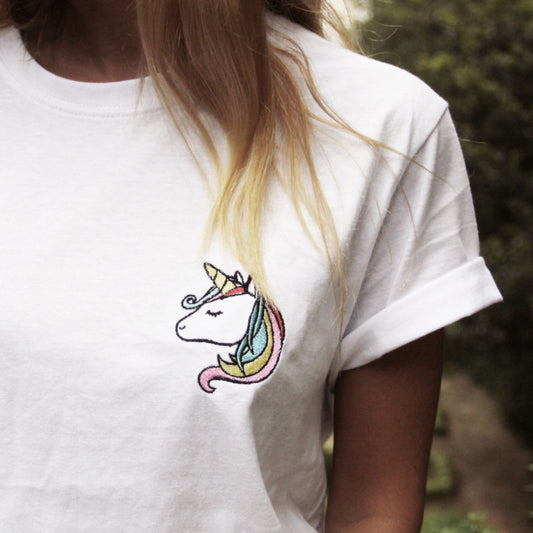 * UNICORN * EMBROIDERED TEE L&G | T-shirt bordada UNICÓRNIO