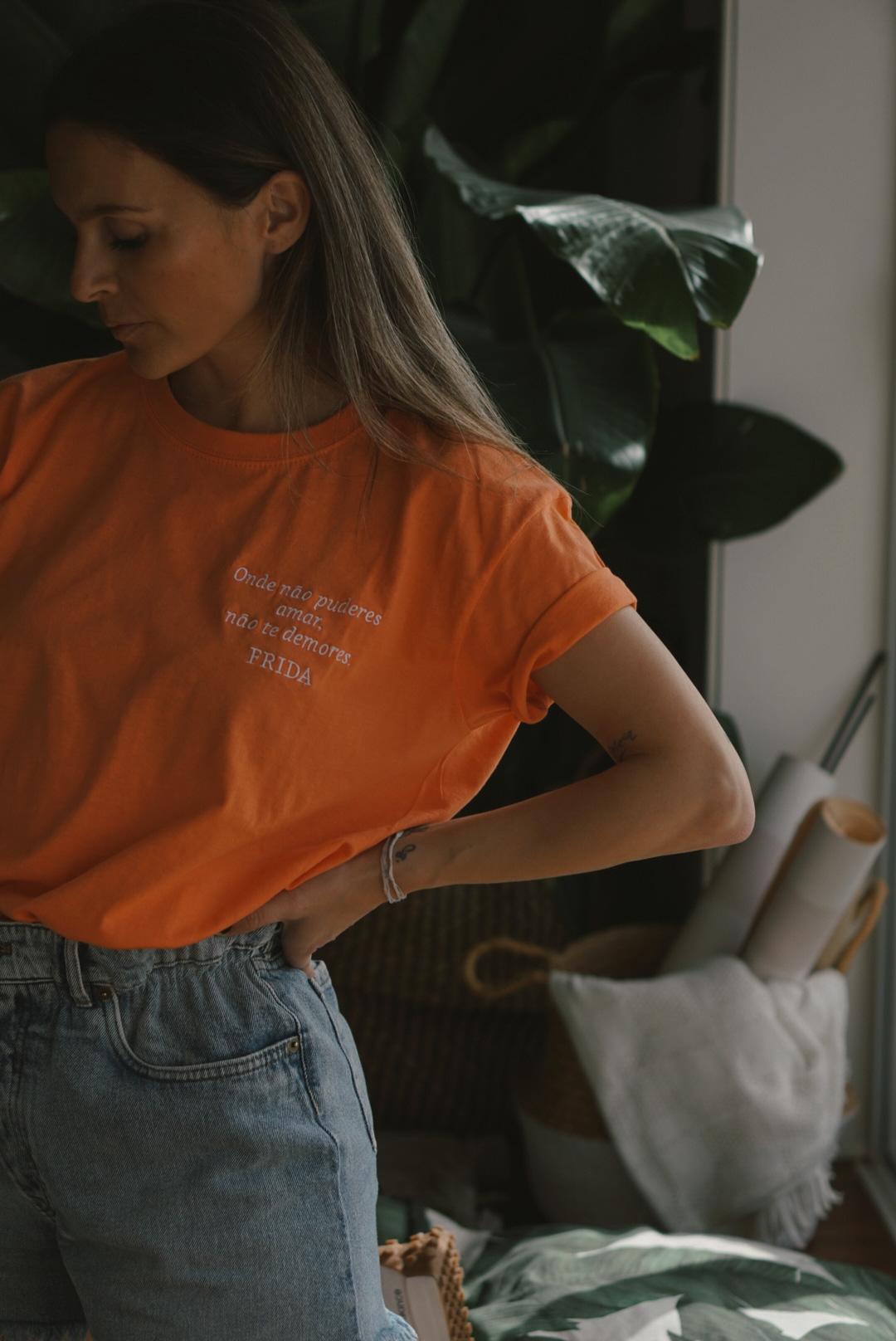* FRIDA * TEE by Maryzinha - PEACH * PÊSSEGO